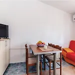 Hak - One Bedroom With Terrace And Sea View アパート *