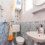 Hak - One Bedroom With Terrace And Sea View アパート ヴィル